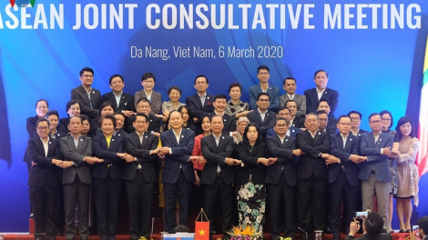 Kruanh rnâng kan wa\ng sa Trung ương vơt mpôl Hội đồng tăch rgâl Hoa Kỳ- ASEAN.