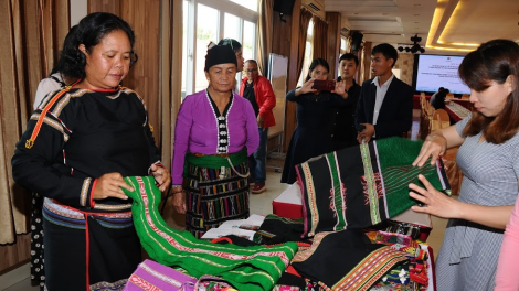 Dak Nông: Do\ng công nghệ 4.0 gay kônh wa rnoi mpôl đê| klaih rlău ach o