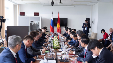 Groi Thủ tướng Chính phủ Trịnh Đình Dũng Tâm nchră đah Groi Thủ tướng Nga Akimov