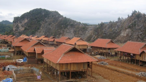 Tsâz yênhx nta suôz luk Hmôngz thưr 4 hnuz 18/3/2015