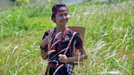 TRAI GÁI CƠ TU