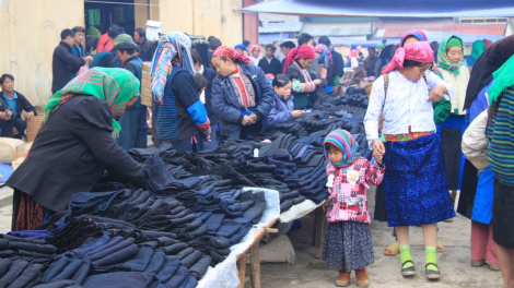 MÒN ĐÂY CÚA PAN HÁNG BÚNG SLUNG MÈO VẠC