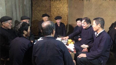 Then: SLON LỦC  ( Dạy con)