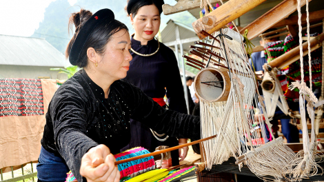 CHƯƠNG TRÌNH KHAY HENG TIỂNG TÀY - NÙNG (Thứ Năm, Vằn 31 bươn 3 pi 2022)