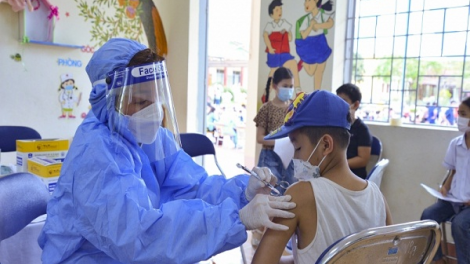 Ngon tô thứ 4 mự 4 căm bườn 5 pì 2022 -  Kon Tum: luông piến thái khòng y tế cơ sở cuông vịa lăm đù, pảy chự pặc hanh dân mương