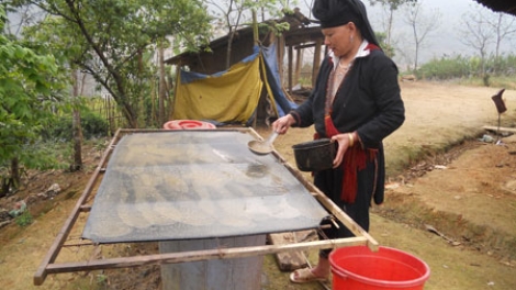 Nghệ thuật làm giấy của người Dao