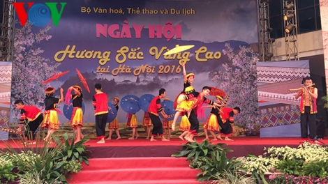 Ngày hội “Hương sắc vùng cao" đang diễn ra tại triển lãm Vân Hồ