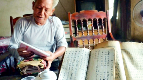 Người Sán Dìu sáng tạo chữ viết cho mình