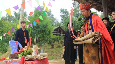 Thầy Then trong đời sống tâm linh người Tày