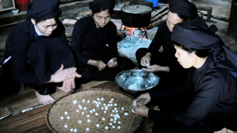 Bánh Trời của người Tày