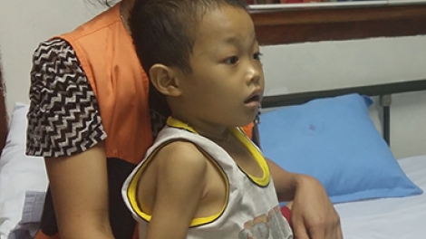 Cầu một phép màu cho cậu bé người Thái