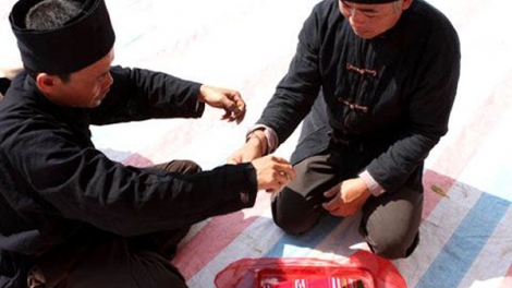 Cái vía hay đi lạc của người Thái