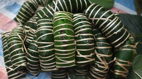 Bánh chưng gù của người Sán Dìu