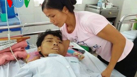 Anh Lăng Đình Giáp trông chờ vào lòng thiện để sống