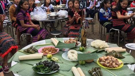 Đưa văn hóa Cơ-tu vào giảng dạy trong trường học