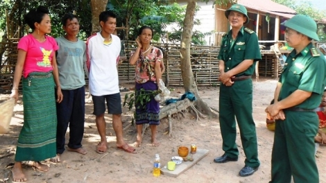 Những phó bí thư mang quân hàm xanh