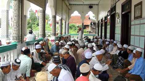 Bà con Chăm Nam bộ vui đón Tháng Ramadan​