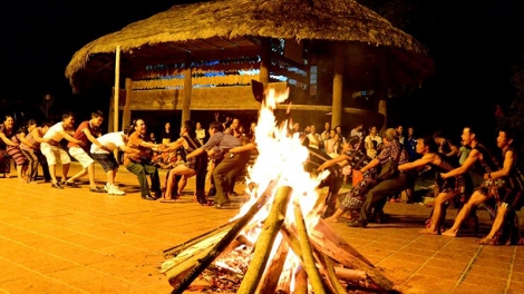 Du lịch sinh thái A Roàng