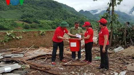 Mường La: Tình người trong cơn hoảng loạn