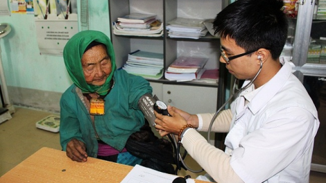 Mèo Vạc làm tốt công tác chăm sóc sức khỏe cho đồng bào dân tộc thiểu số