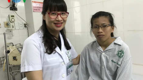 Cứu giúp 2 mẹ con người Nùng bị bệnh tim