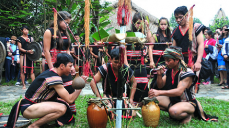 Sử thi Xơ đăng - Kho tri thức khổng lồ