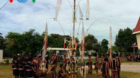 Vòng xoang Gia rai (bản tiếng phổ thông)