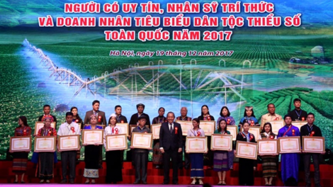 Những nghệ nhân, trí thức đóng góp lớn cho việc phát triển kinh tế - xã hội vùng dân tộc thiểu số