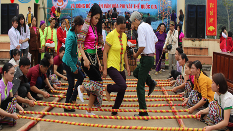 Khai hội Lễ hội Đền chín gian