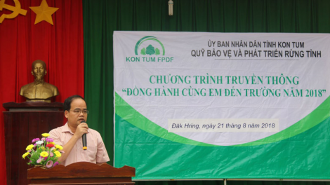 Kon Tum: Đồng hành cùng em đến trường