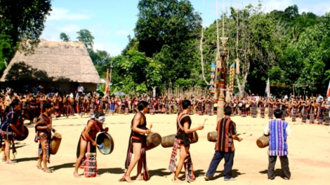 Về Tây Nguyên hòa cùng vòng xoang quyến rũ