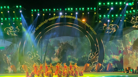 Hân hoan ngày lễ Đại đoàn kết dân tộc
