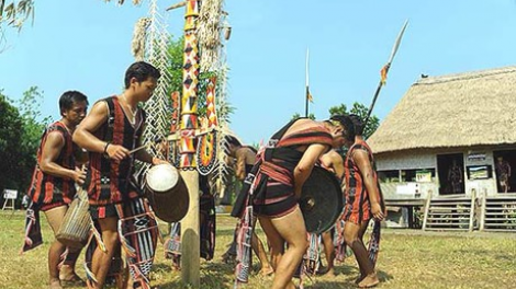 Trống, chiêng của người Cơ tu Tây Giang