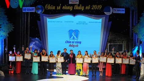 Xúc động chương trình Chia sẻ cùng thầy cô năm 2019