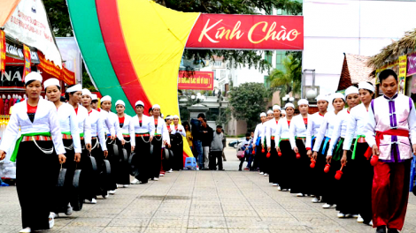 Đánh thức chiêng Mường trong lòng thành phố