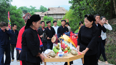 Lễ hội xuống đồng của người Nùng ở Nàn Sán.