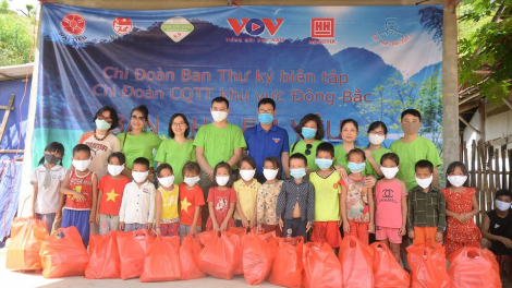 Người Mông ở Ba Bể với VOV