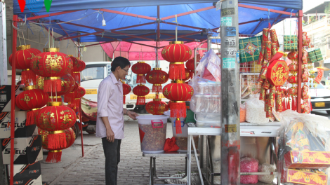 Lễ cúng ông Công, ông Táo của người Việt trên đất nước Triệu Voi