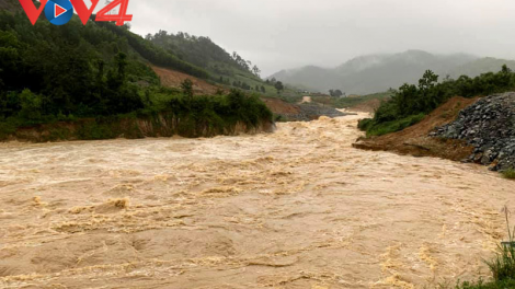 Dân vùng lòng hồ - mối nguy rình rập