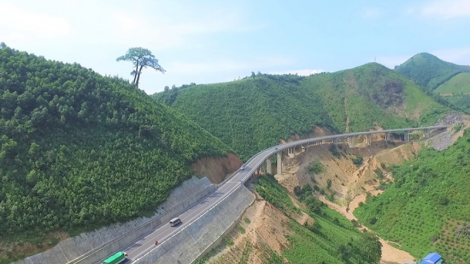 Hoàn thiện cơ sở hạ tầng ở nhiều vùng khó khăn