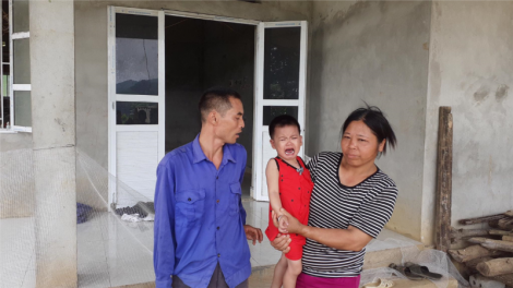 Cháu bé người Mường cần tiền chữa bệnh tim bẩm sinh