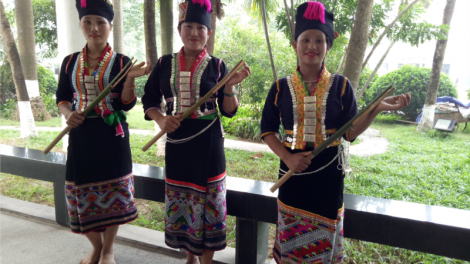 Phong tục hôn nhân của người Khơ mú ở Nghệ An