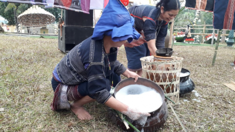 Khám phá các nghi lễ liên quan đến thổ cẩm của đồng bào thiểu số ở Tây Nguyên
