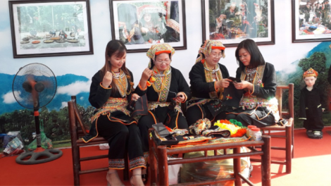 Nét đẹp trang phục truyền thống của dân tộc Dao