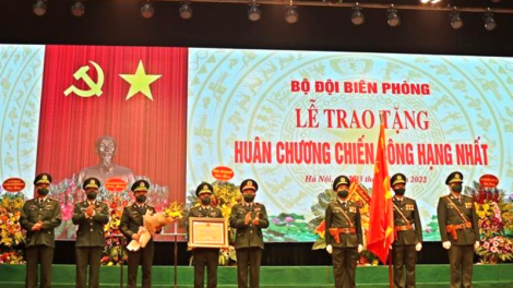 Tự hào người lính quân hàm xanh
