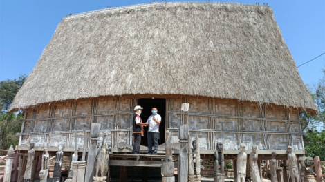 Nhà rông - Biểu tượng sức mạnh của người Ba Na