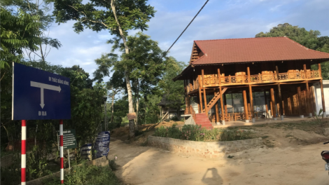 Phát triển du lịch gắn với bảo tồn văn hóa