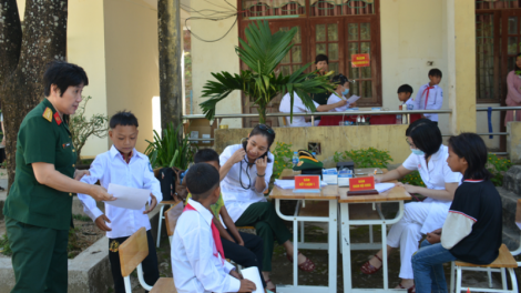 Trung thu với trẻ em nghèo vùng cao