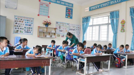 Bộn bề khó khăn ngành giáo dục vùng đồng bào thiểu số