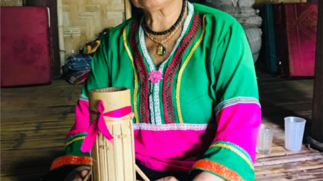 Cây đàn Chapi của người Raglai